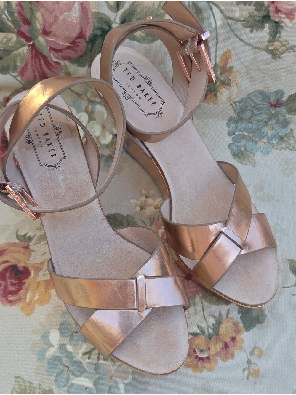 Ted Baker Rose Gold Metallic Leather Ankle-Strap Wedge Womens 40.5 US 10